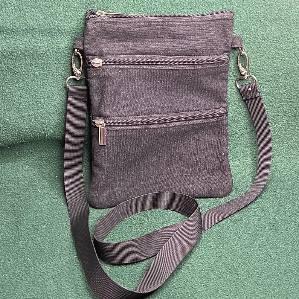 Cross body Shoulder Bag with Strap Black with Zipper Closure and side Pockets